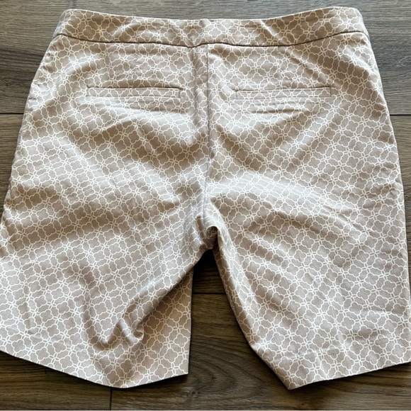 Mario Serrani Italy Size 8 Comfort Stretch Chino Shorts Tan Geometric Print - Picture 2 of 6